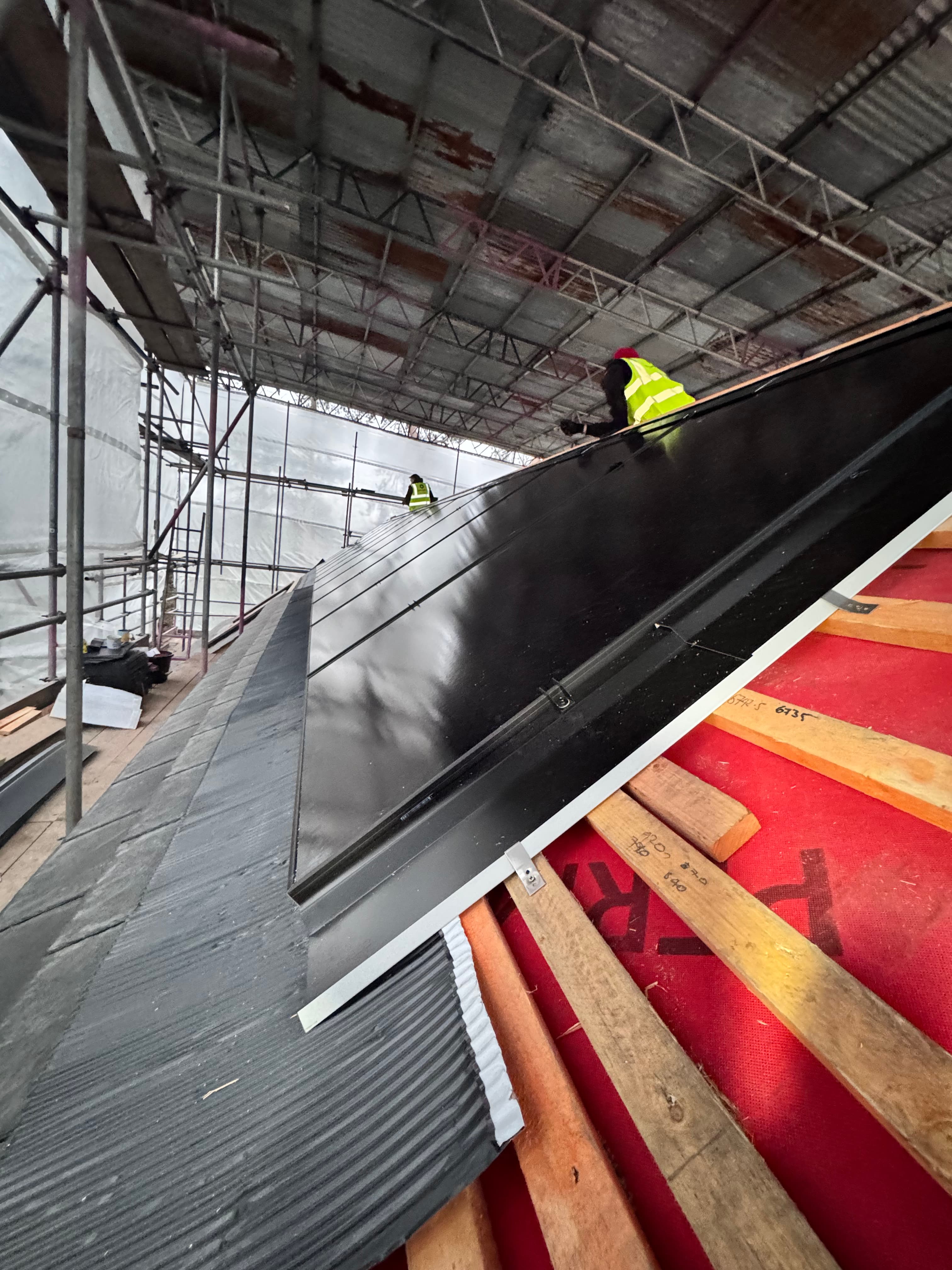 Ascot installation